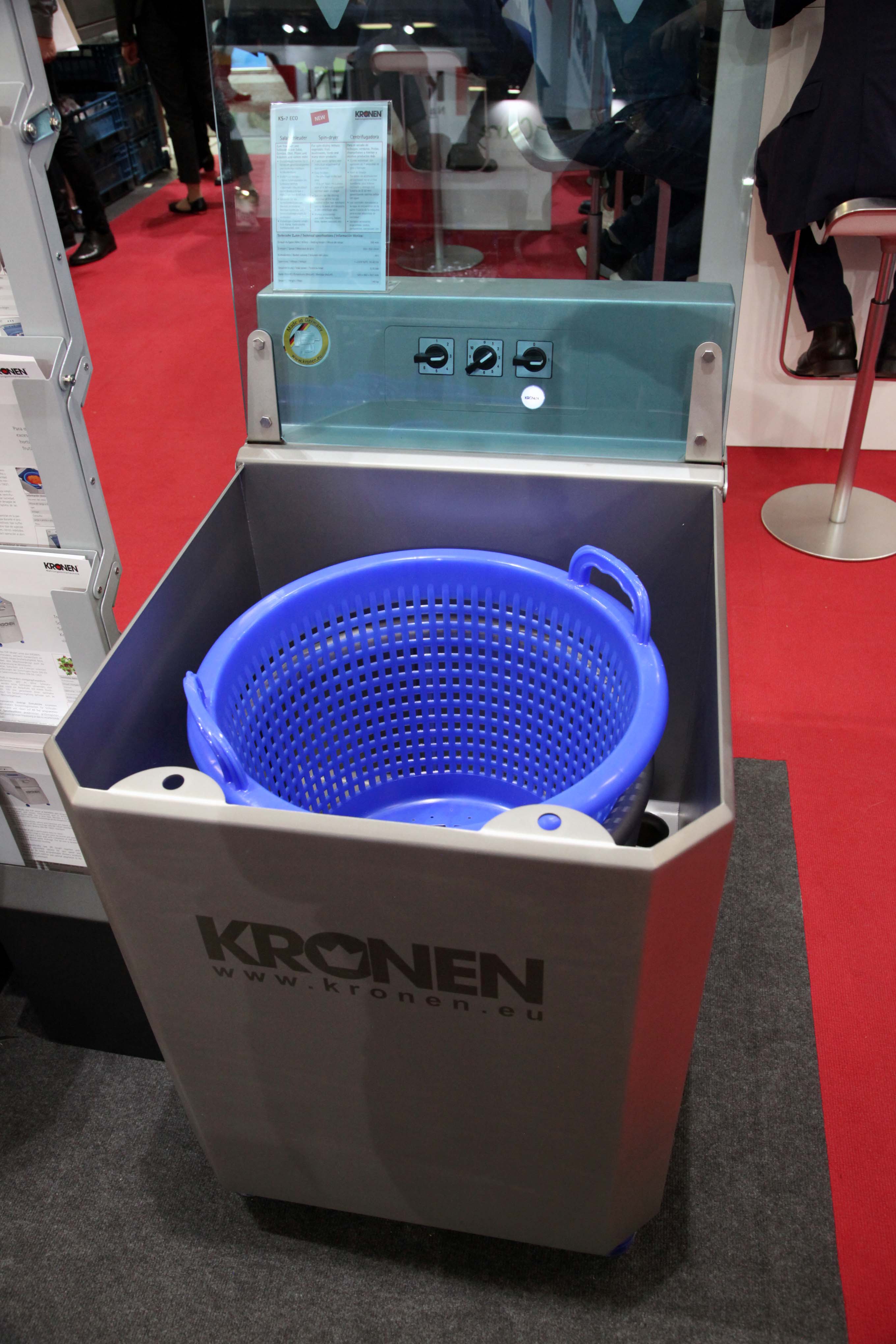 KS-7 ECO vegetable and lettuce spin-dryer for industrial processing –  KRONEN