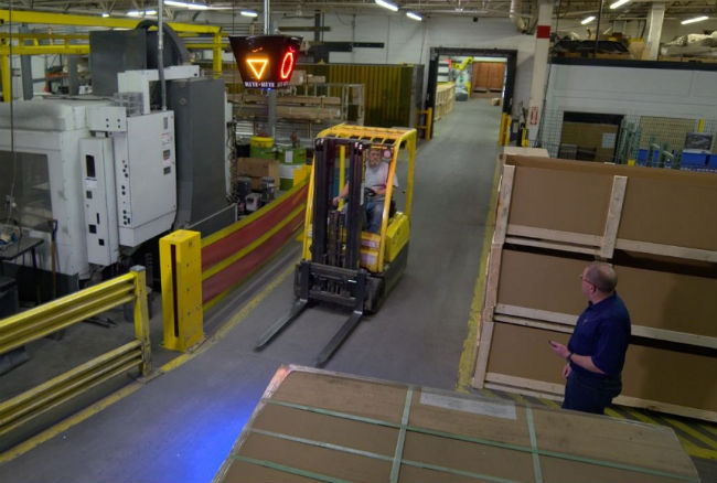 Safe-T-Signal system alerts workers at intersections