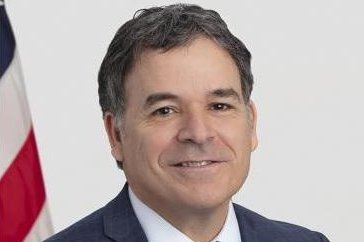 FDA’s top food safety official resigns